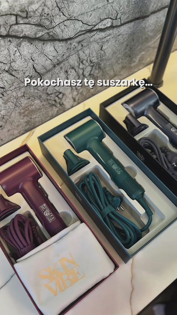 UGC: opakowania mini suszarki SkinVibe Nova PlasmaGo w trzech kolorach - Blue Fog, Eggplant, Graphite